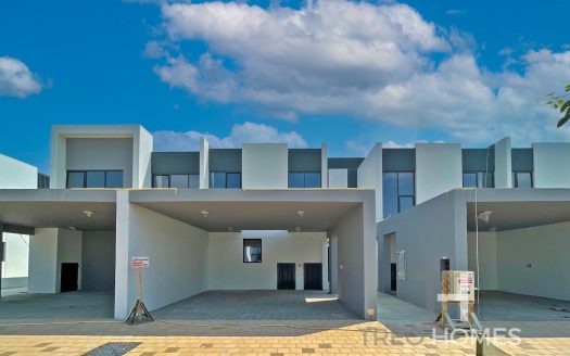 Townhouse on Dubai Land, Dubai, 3 bedrooms, 172 m2  | Foto 1