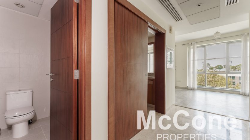 Apartment on Downtown Burj Dubai, 2 bedrooms, 111.39 m2 / per year