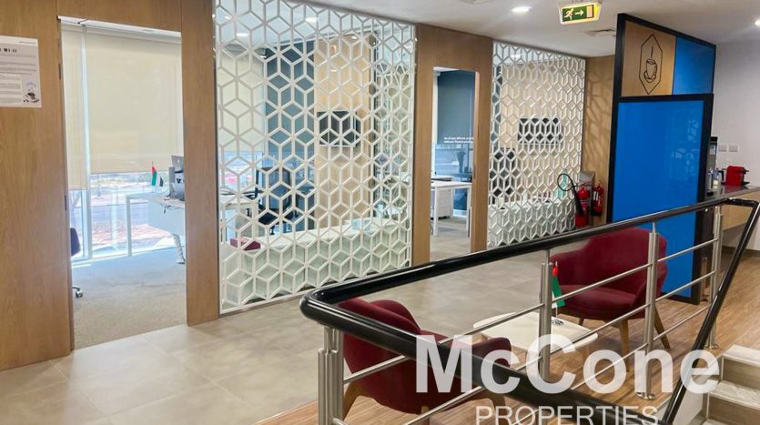 Shop on Bur Dubai, Dubai, 300.45 m2 / per year