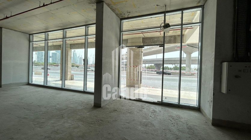 Shop Dubai, 41.8 m2 / per year