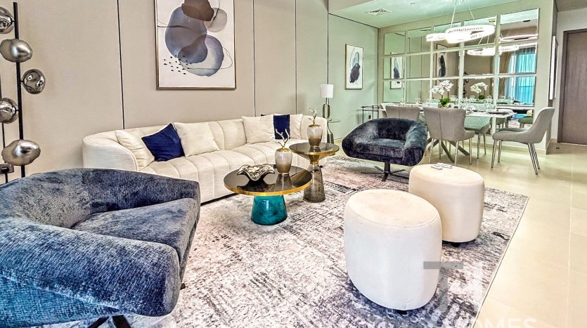 Apartment on Burj Khalifa, Dubai, 3 bedrooms, 141 m2 / per year