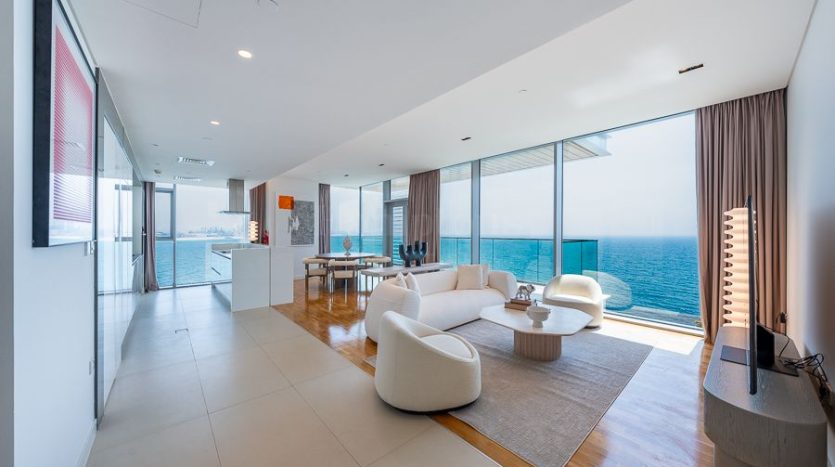 Apartment on Bluewaters, Dubai, 4 bedrooms, 229.3 m2 / per year