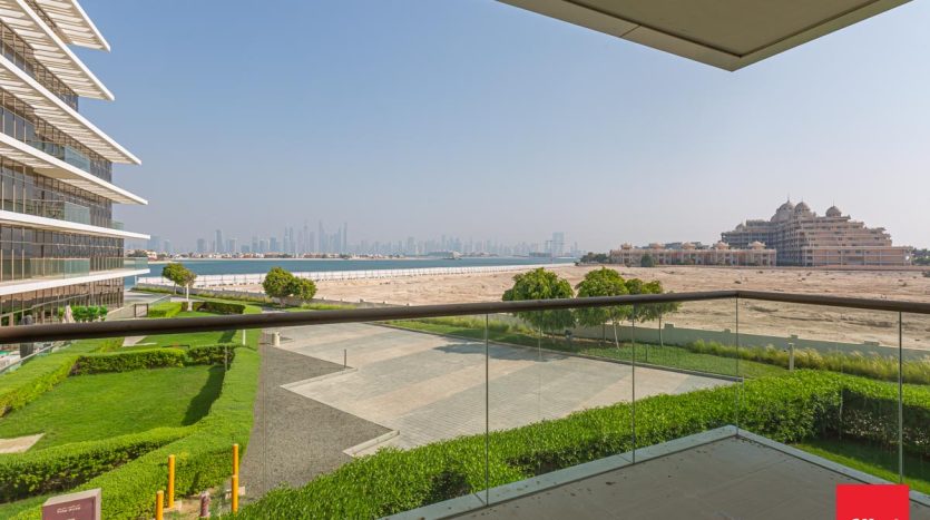 Apartment on Palm Jumeirah, Dubai, 1 bedroom, 80.8 m2 / per year
