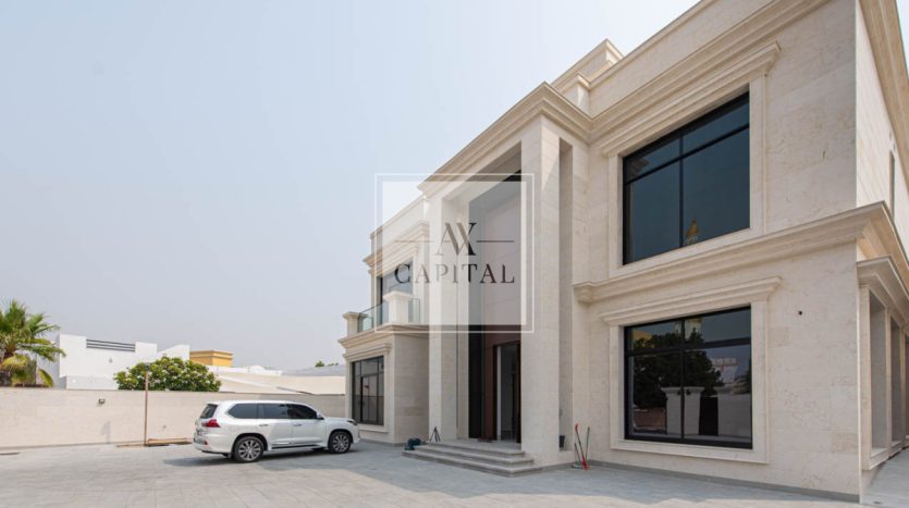 Villa on Al-Warka, Dubai, 3 bedrooms, 973 m2 / per year