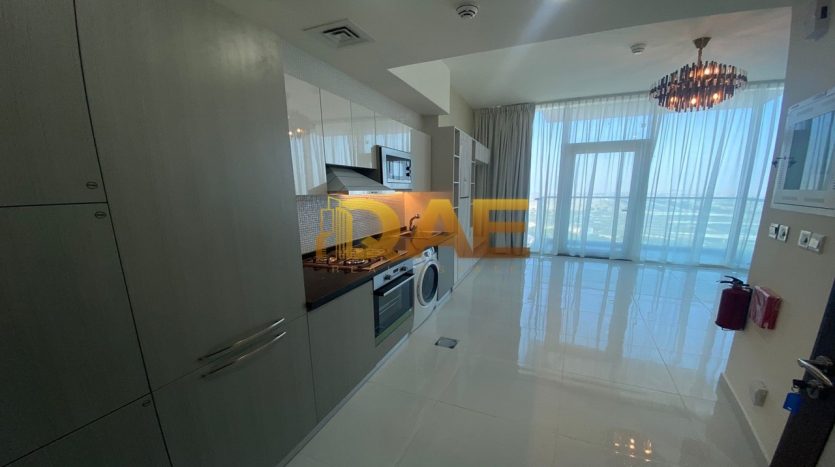 Apartment on Arjan, Dubai, 400 m2 / per month