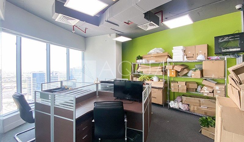Office on Business Bay, Dubai, 90.1 m2 / per year