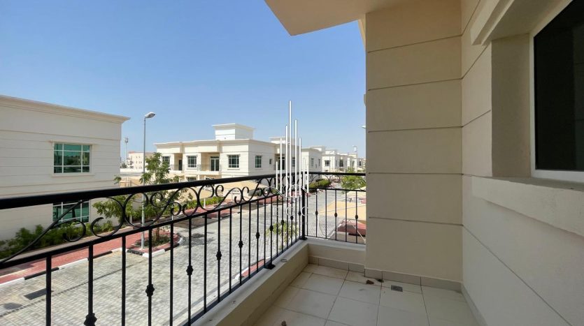 Villa on Khalifa City, Abu-Dhabi, 6 bedrooms, 640.3 m2 / per year