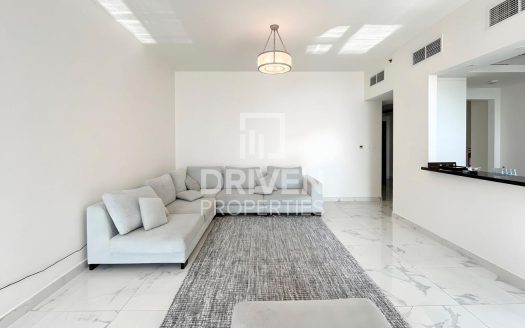 Квартира в Бизнес-Бэй, Дубай, 2 спальни, 139 м2 / в год