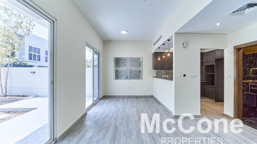 Villa on Mudon, Dubai, 3 bedrooms, 177.26 m2 / per year