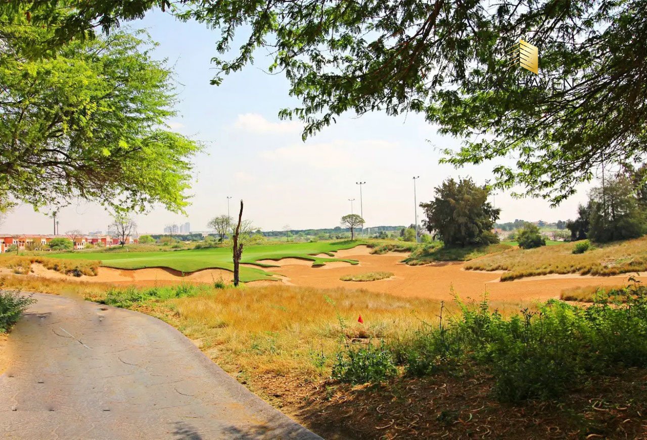 Villa on Jumeirah Golf Estates, Dubai, 4 bedrooms, 345.32 m2  | Foto 9