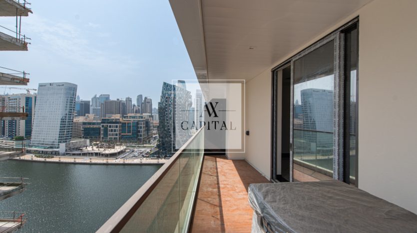 Apartment on Business Bay, Dubai, 1 bedroom, 140.5 m2  | Foto 12