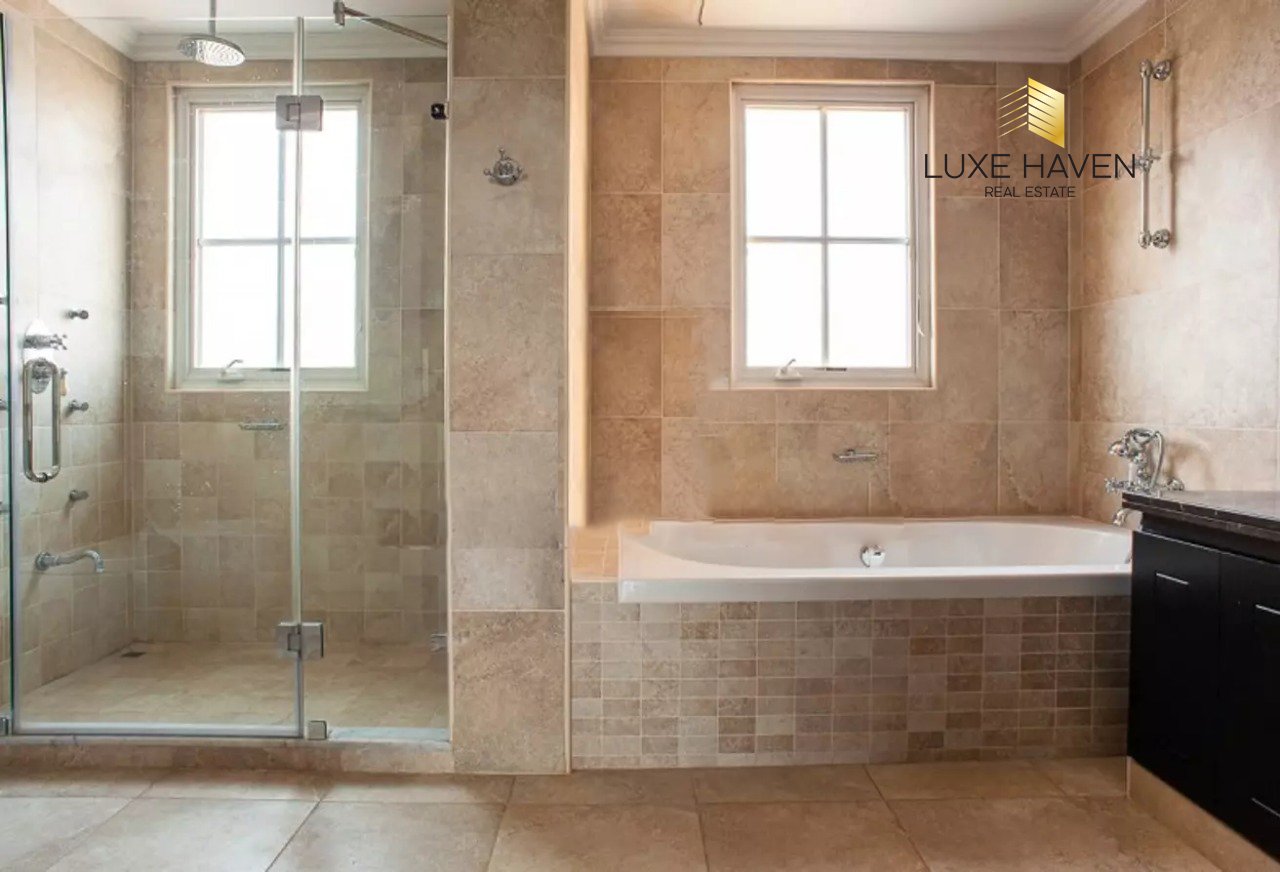 Villa on Jumeirah Golf Estates, Dubai, 4 bedrooms, 345.32 m2  | Foto 8